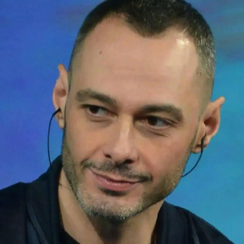 Fabri Fibra - Adorazione (Netflix)