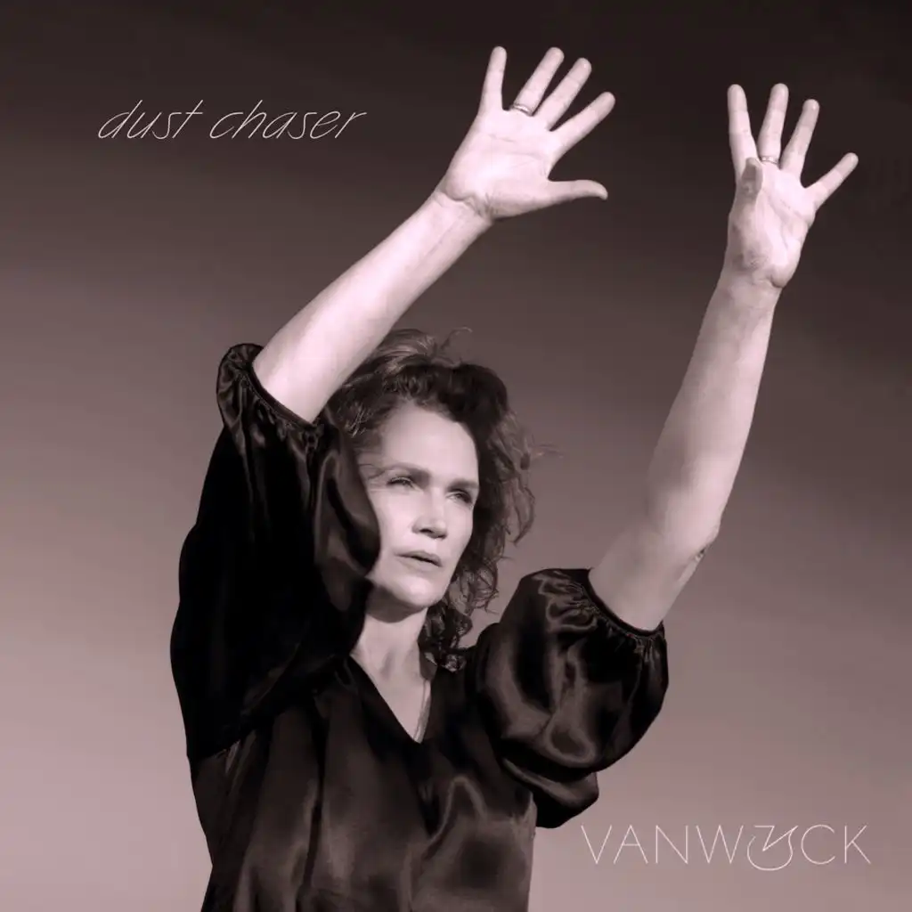 Dust Chaser (Deluxe Edition)