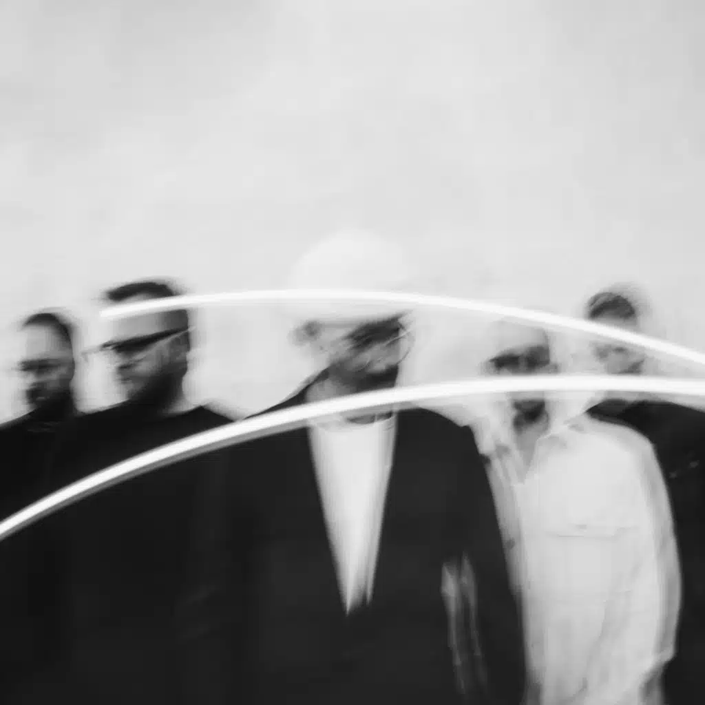 i can't find the edges of you (deluxe)