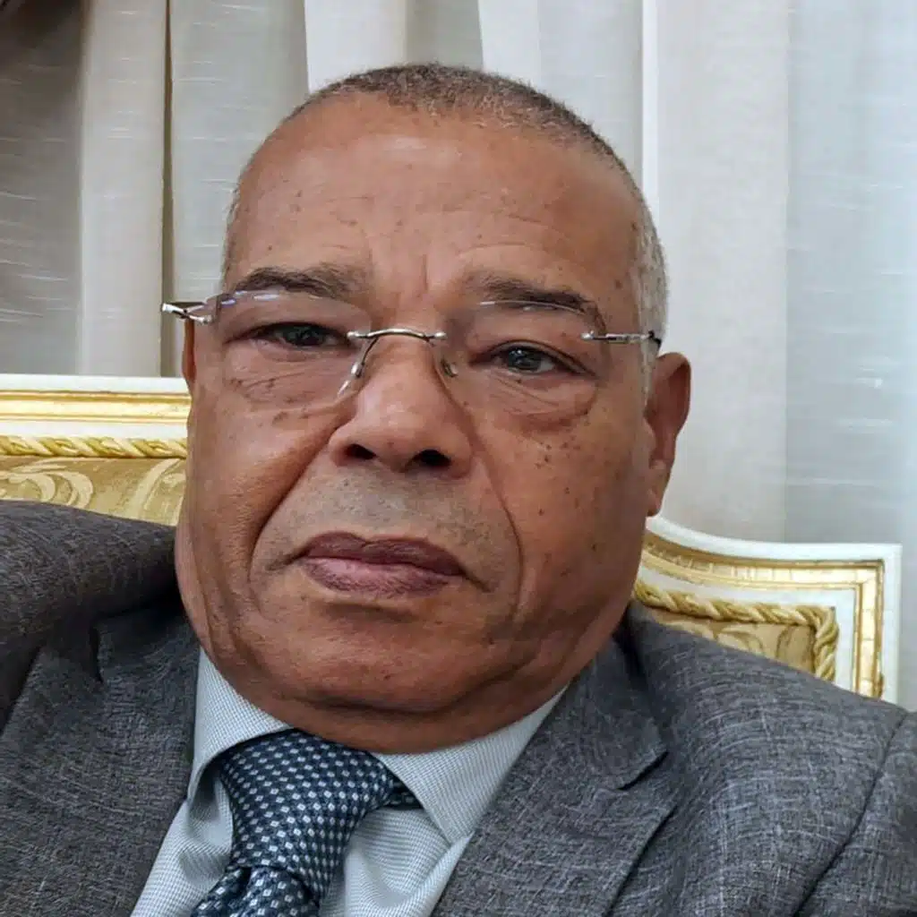 مجدى عبد الحافظ: الفلسفة باعتبارها أداة لتغيير حياة الناس