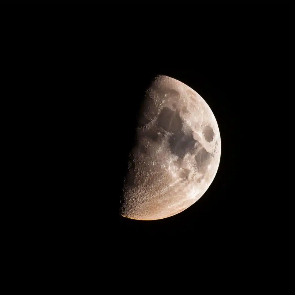 Calma Nocturna: Melodías Suaves Para Tardes De Descanso