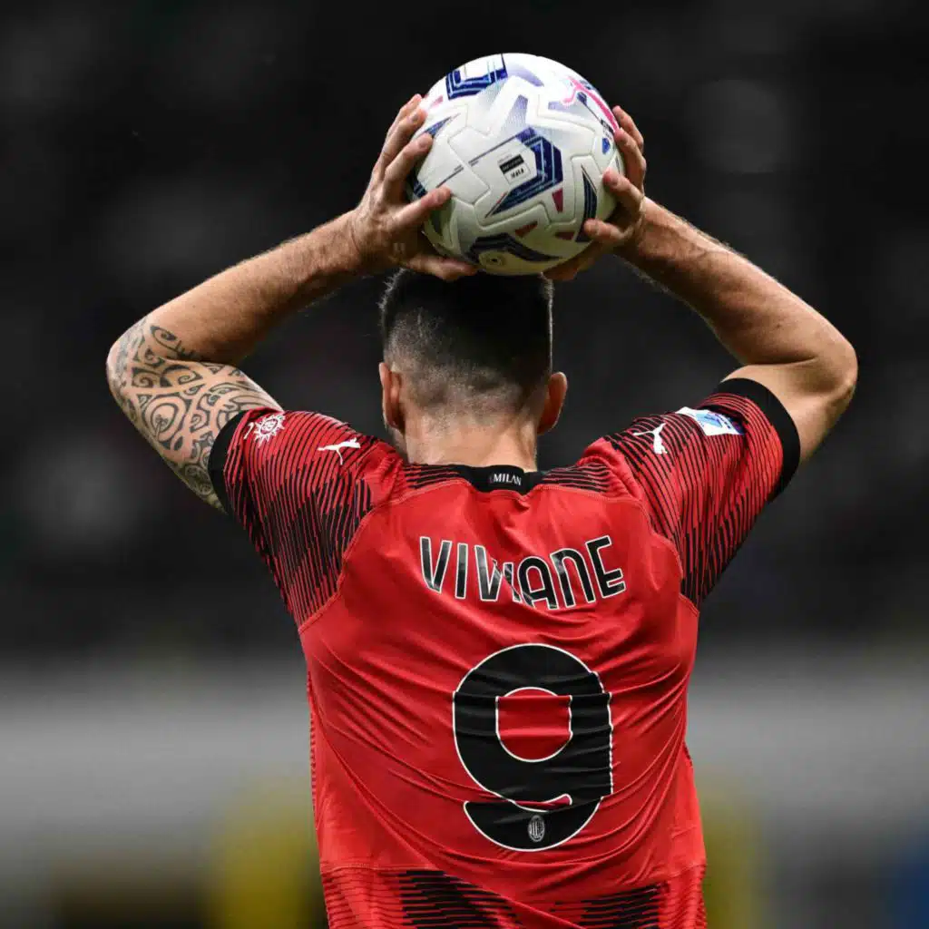 Pourquoi Olivier Giroud a joué avec un maillot floqué Viviane ?