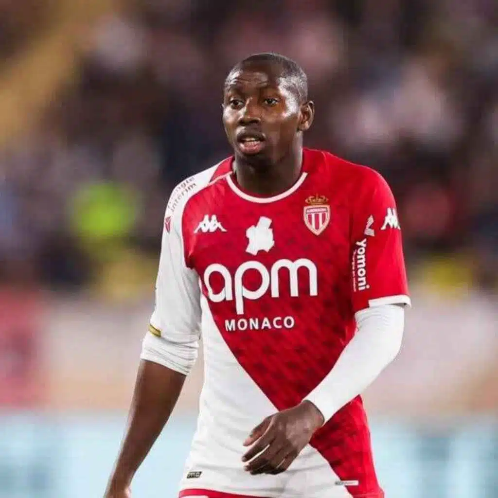 Pourquoi Mohamed Camara a joué avec un strap sur son maillot ?