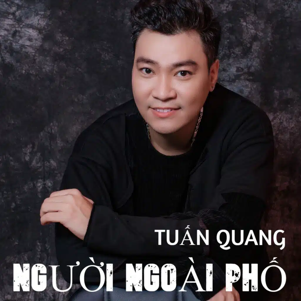 Người Ngoài Phố