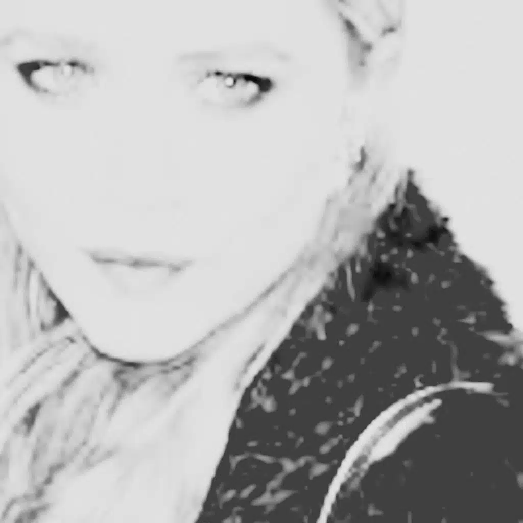 MARY KATE FREESTYLE