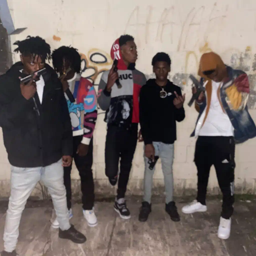 ParkBabyz (Swapping Tops) (feat. MBE)