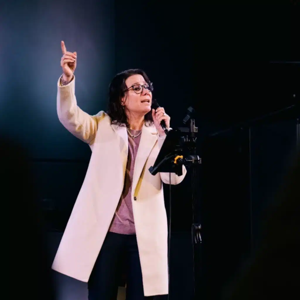 أنت الراعي لينا