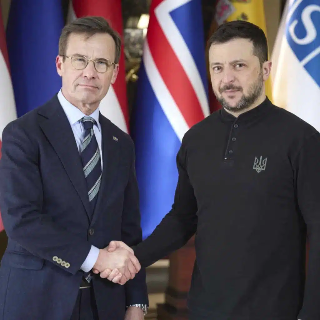 استقالة رئيس حزب الوسط، زيارة كريسترشون لأوكرانيا وحلول الربيع&nbsp;في موجز اليوم