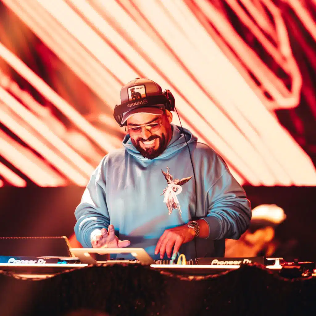 ايه اليوم الحلو ده - ريمكس