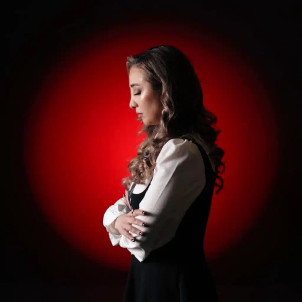 طول عمري نجمة