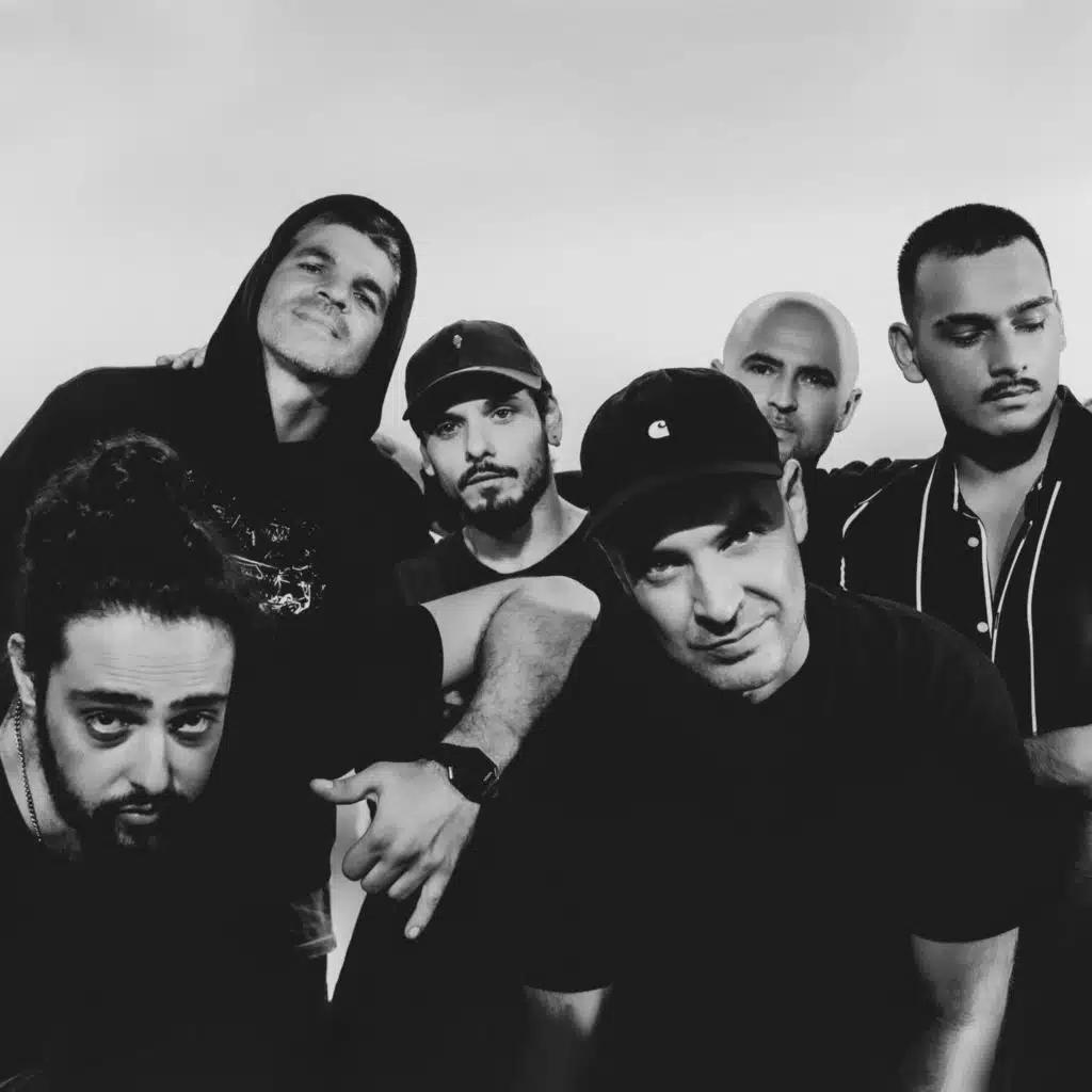 Cypher do Marginal (feat. M.A.C. Missão A Cumprir, TNT, Tom Freakin' Soyer, Jay Fella, Mlk Mau Aluno & Silab)