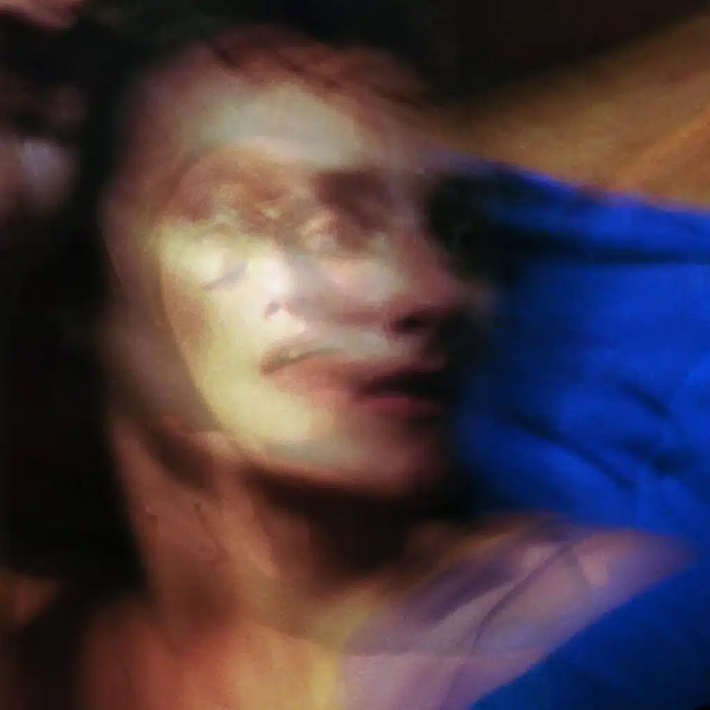 Sigo Dormida (feat. La Lá)