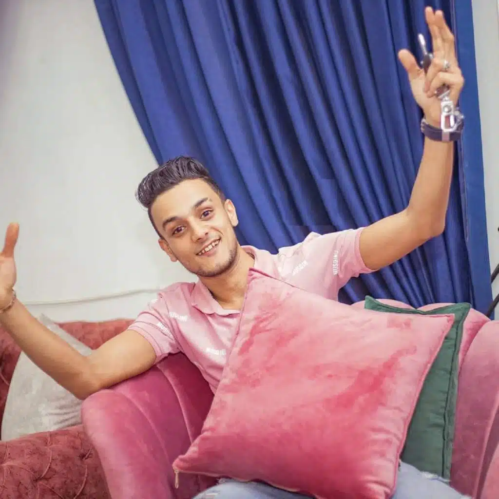 اول ماسحبت حزامي 2 (feat. Omar ID)