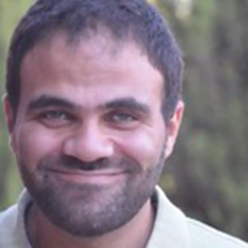 السؤال الثامن , ما علامة حب النبي ص لنا؟ - ۱