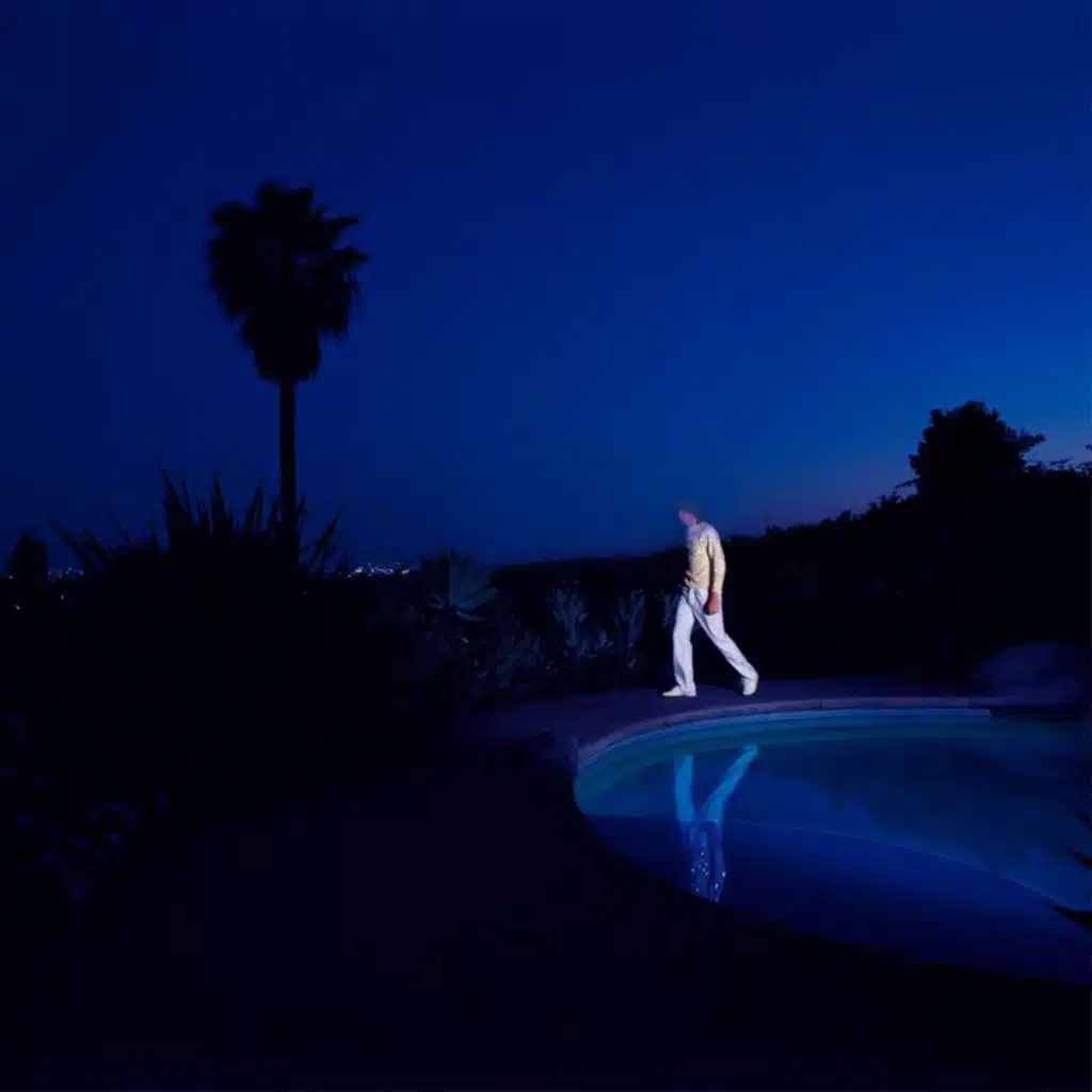 Miles Away (feat. Sofie Royer)