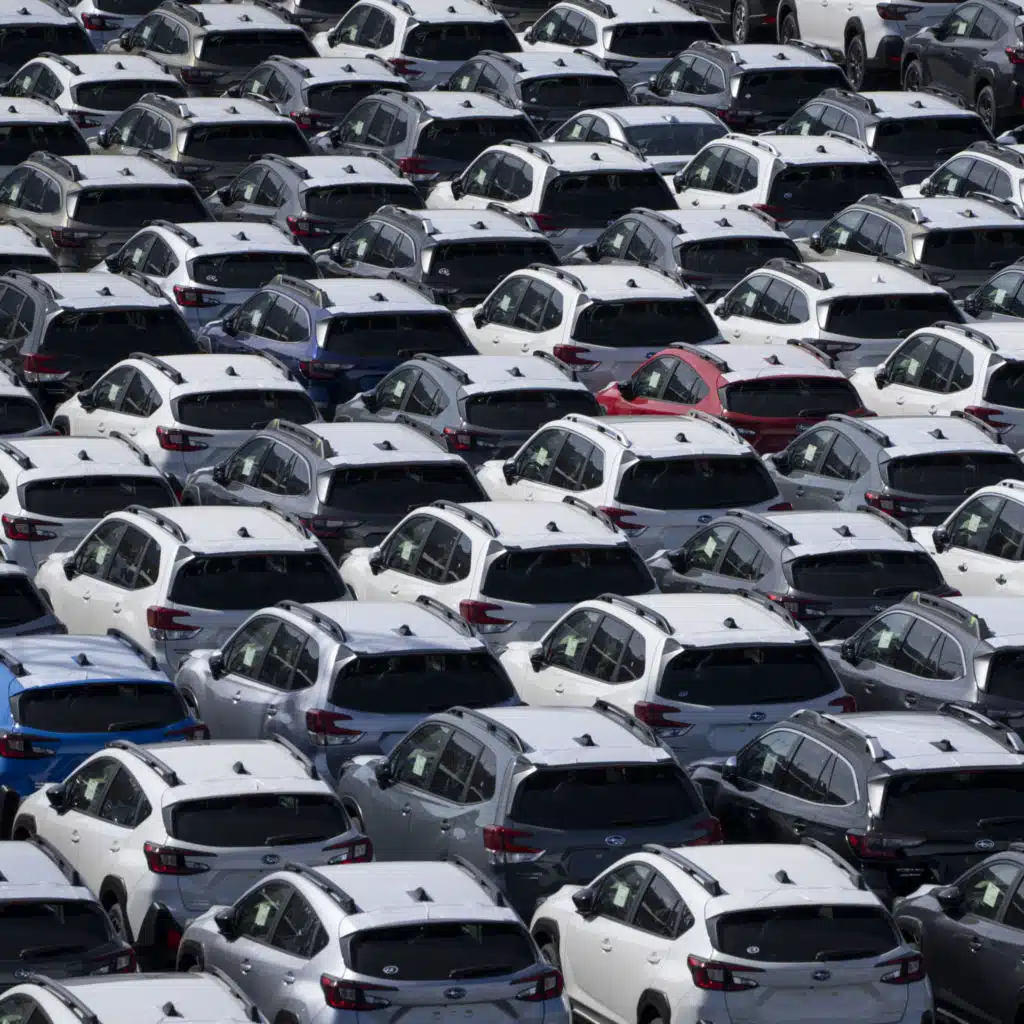 Trump announces 25% tariffs on car imports to U.S.