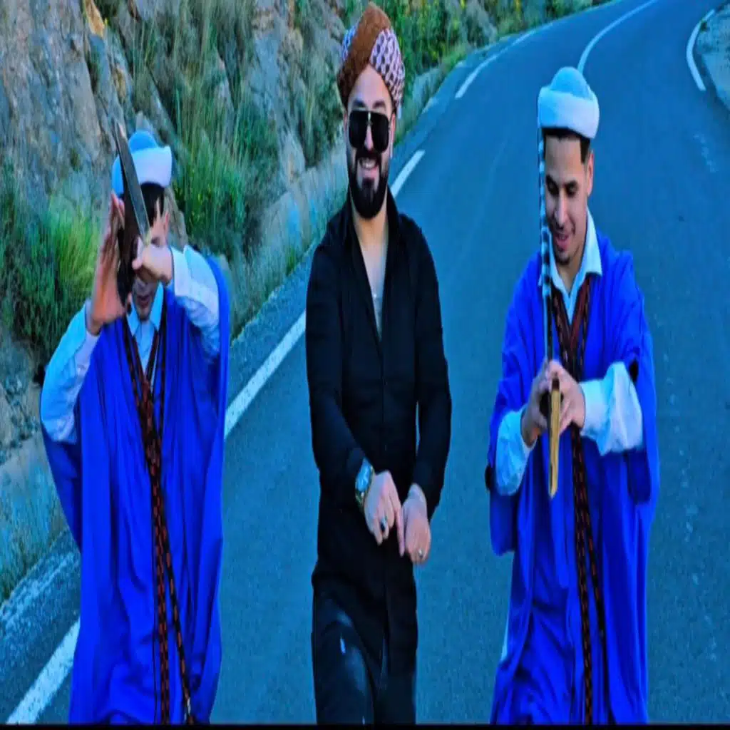 Reggada-Moulat Salaf Twil-مولات السالف الطويل