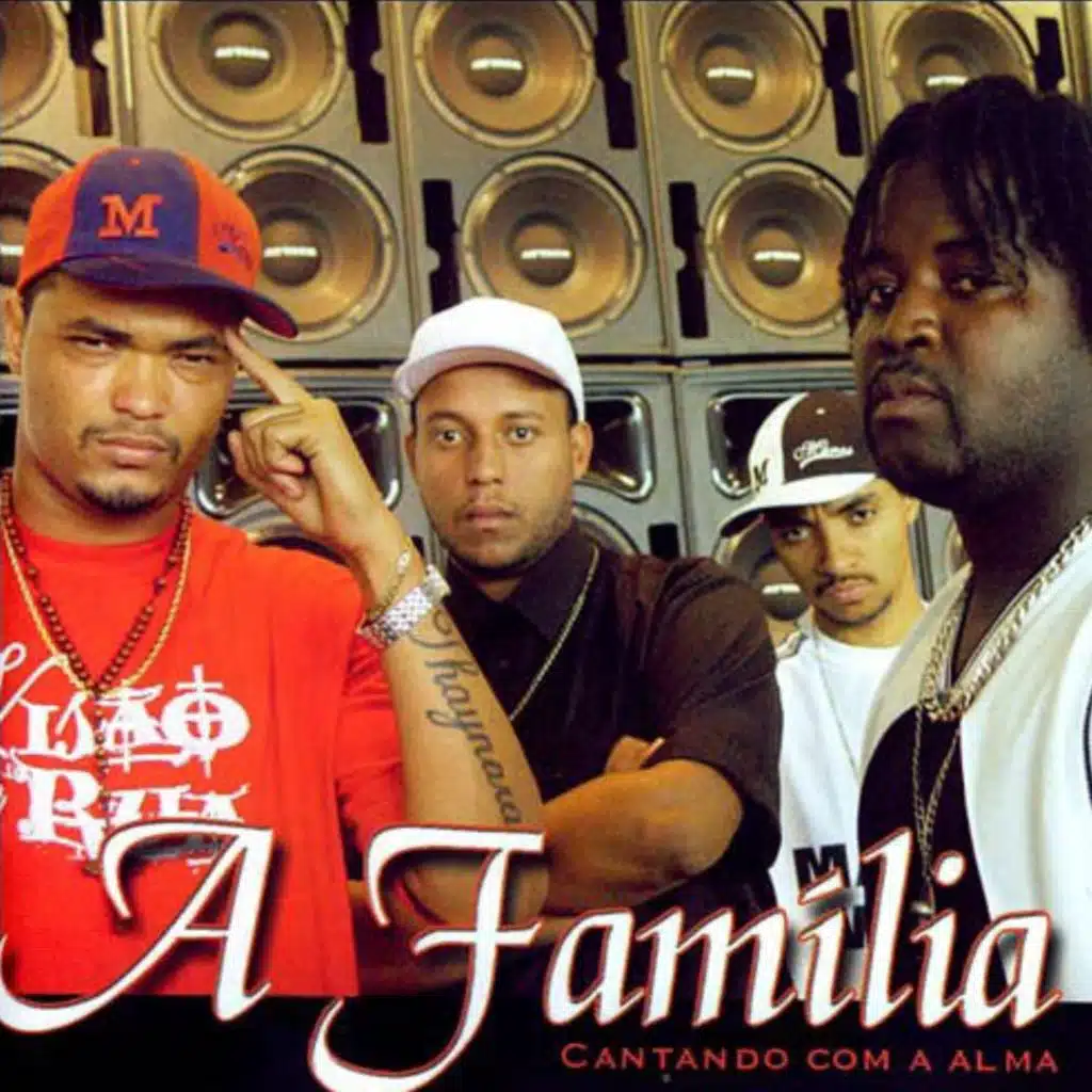 Castelo de Madeira (feat. Kiko Sant`anna)