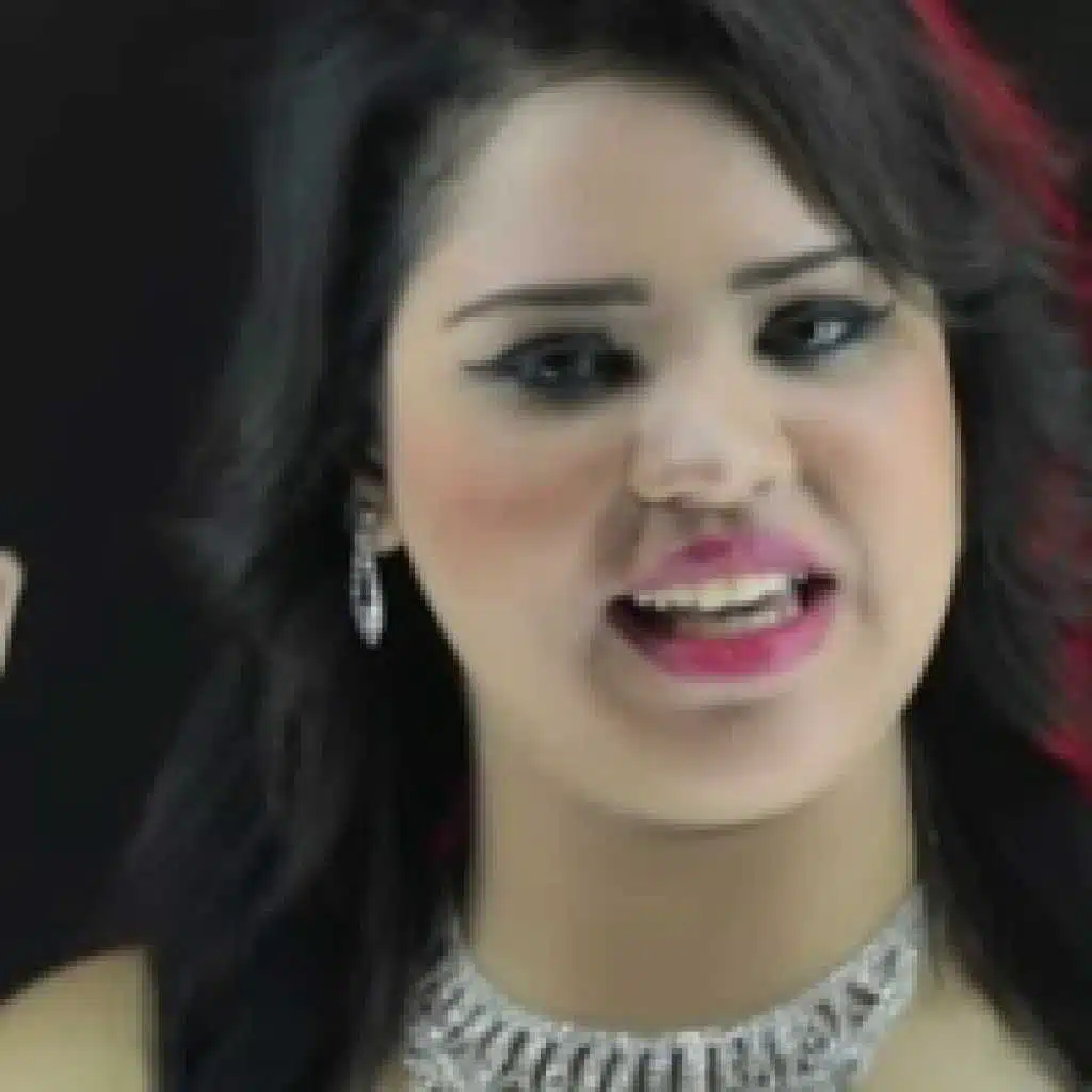 متكشرين يا دنيا