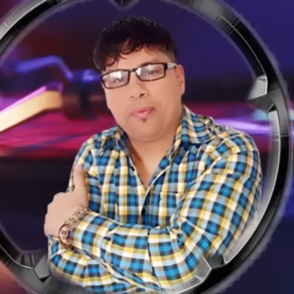 كلشي سكران فالخلى