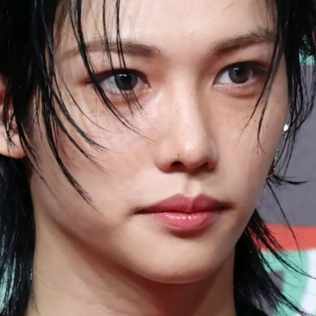 Korean Mom’s YouTube Comment About Stray Kids’ Felix Goes Mega-Viral