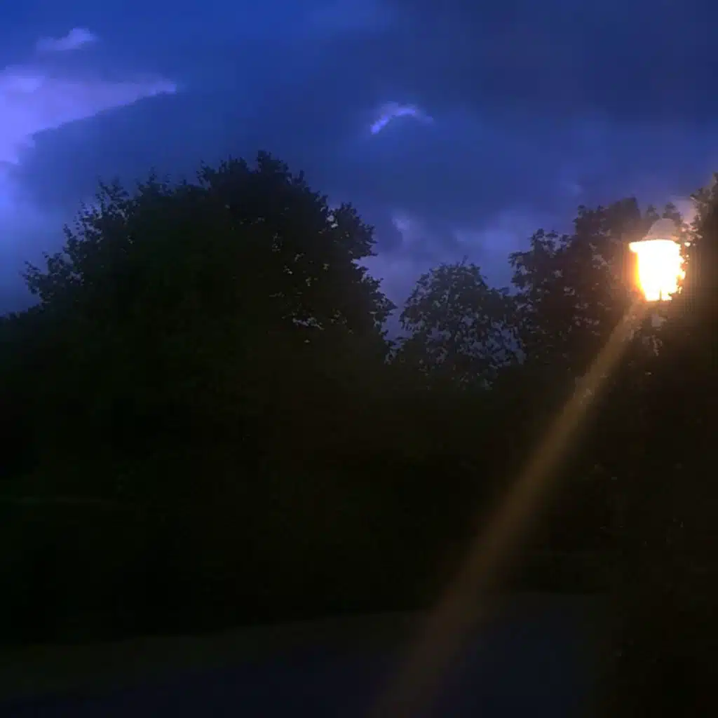 blue hour (Slowed & Reverb Version)