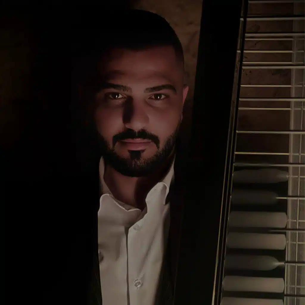 يما الهوى عذبني ودمر حالي / حالف لأنام بحضينك / شوفير القامرا