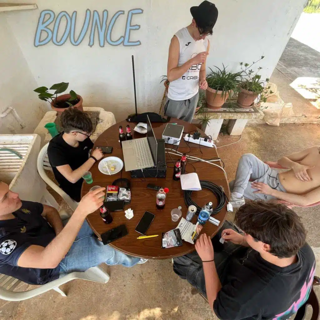 BOUNCE (feat. massa)