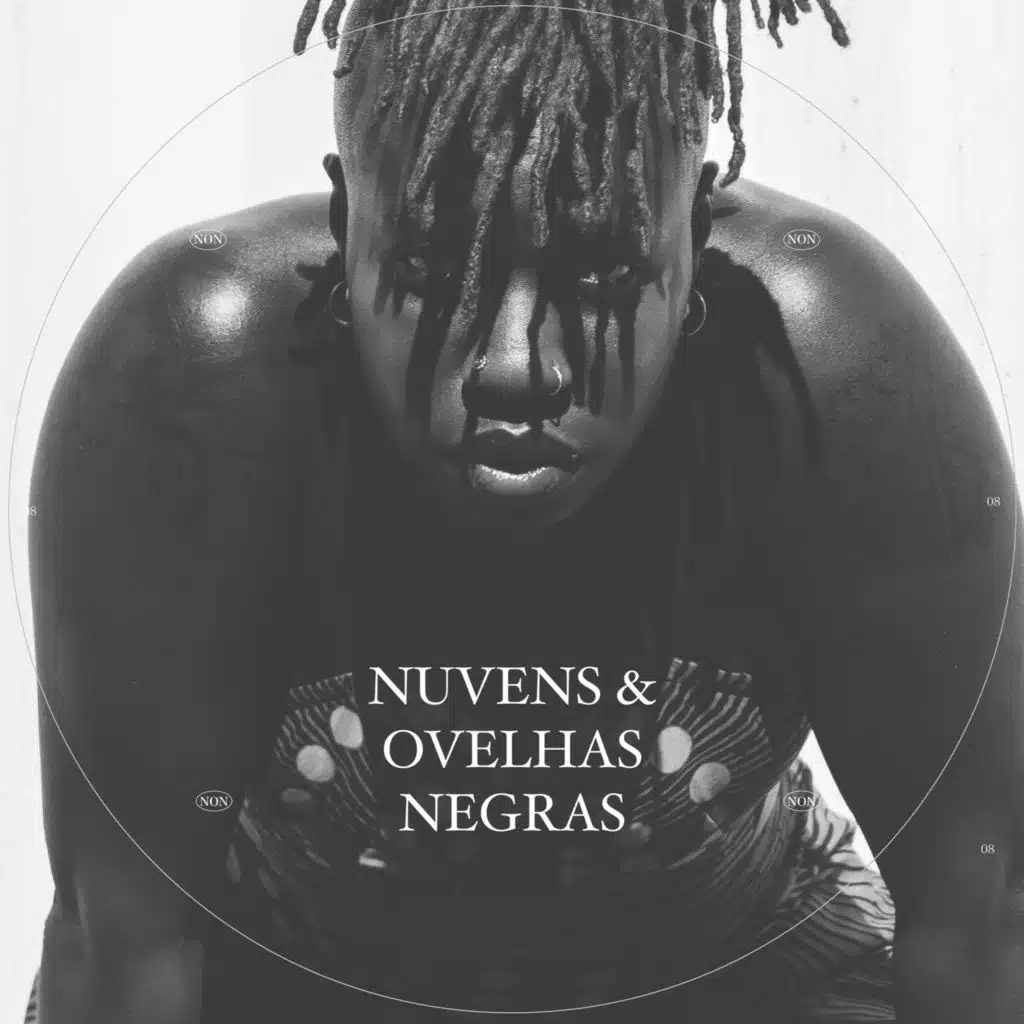 NUVENS & OVELHAS NEGRAS