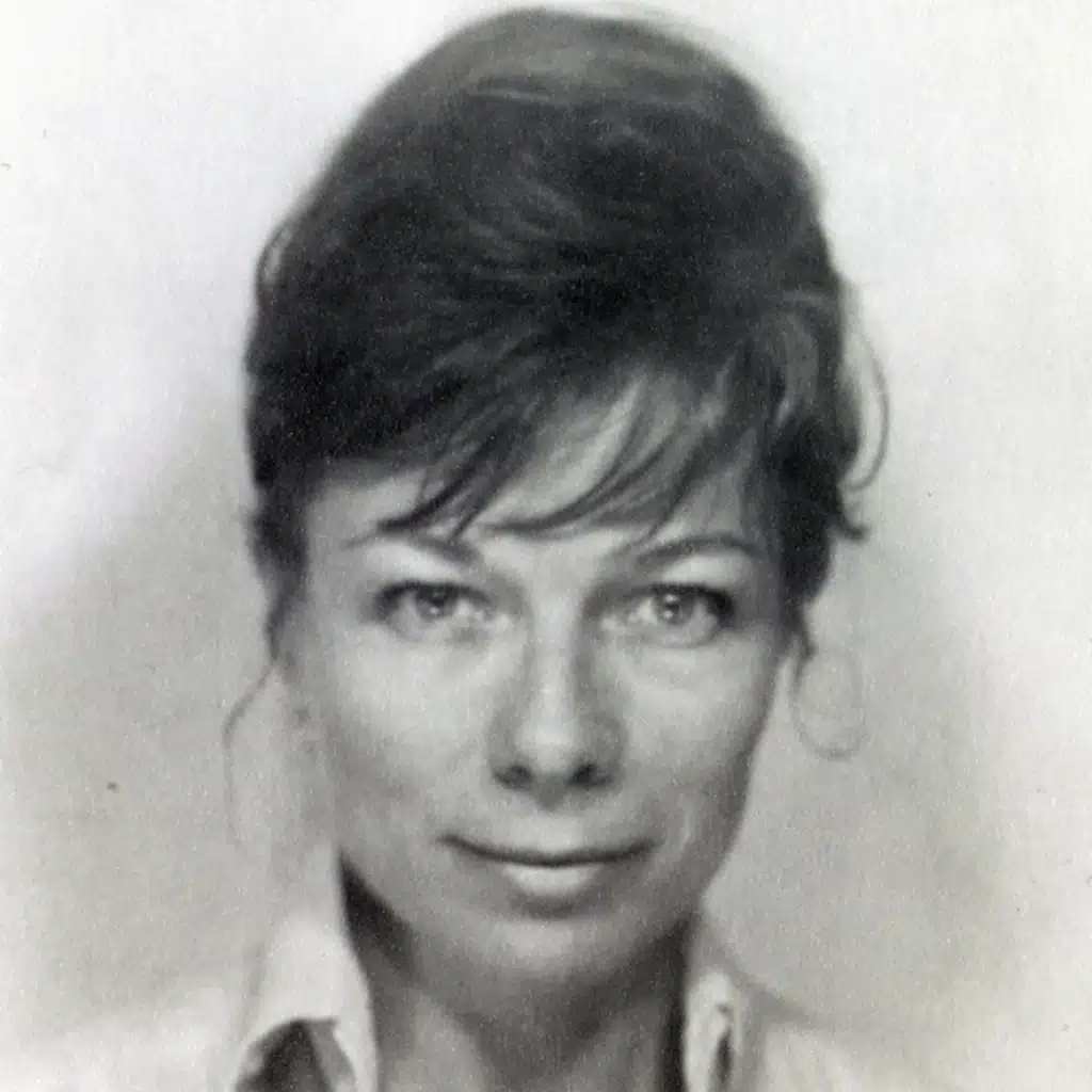 Virginia Held, Feminist Transformations of Moral Theory - Radical Transformation of Moral Theory