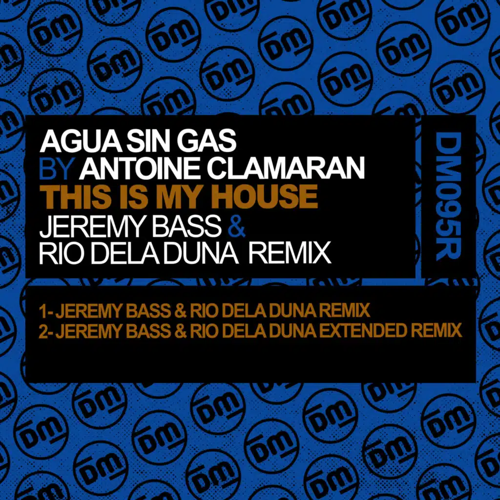 Agua Sin Gas & Antoine Clamaran