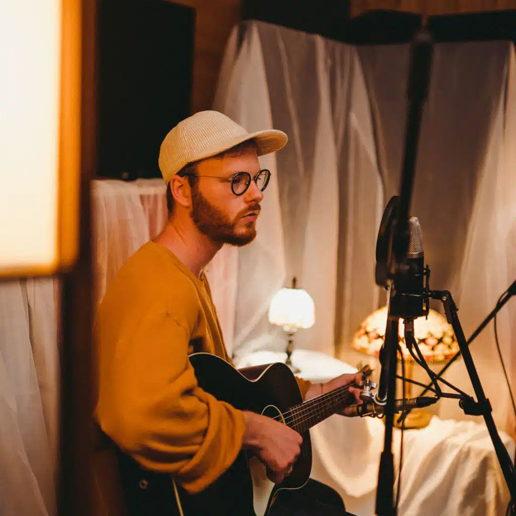 a memory - acoustic (feat. Georgia Harmer)