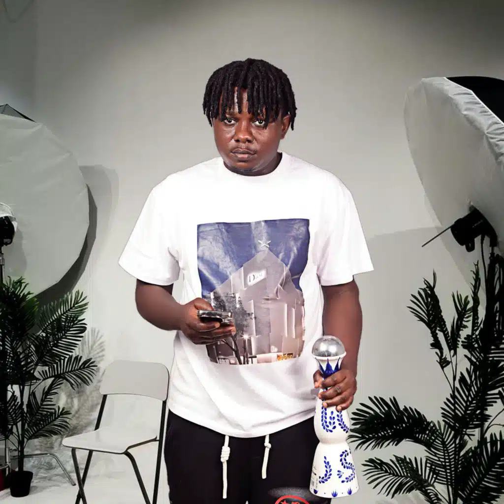 Money I Dey Find (feat. Owa Reign)