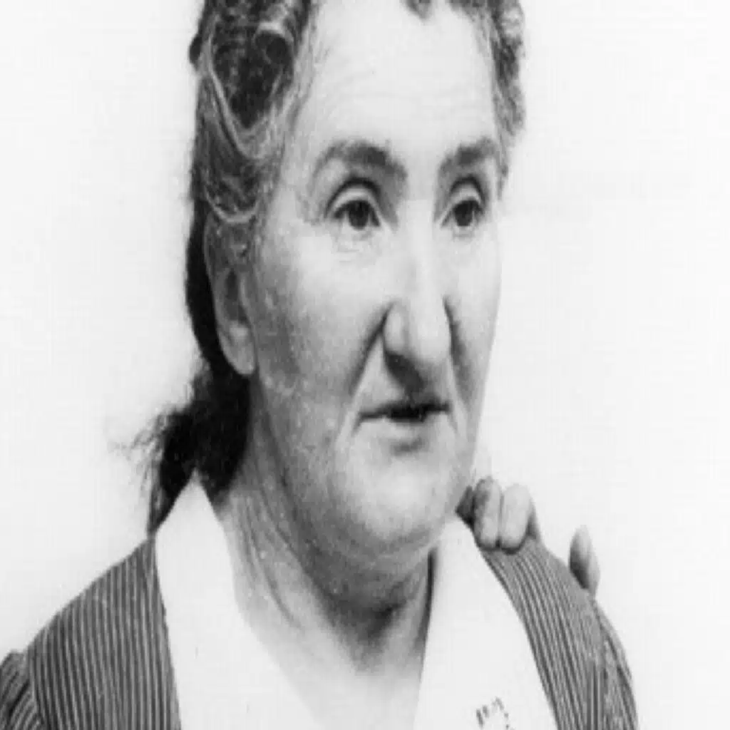 E186: Leonarda Cianciulli with Jackie Pirico