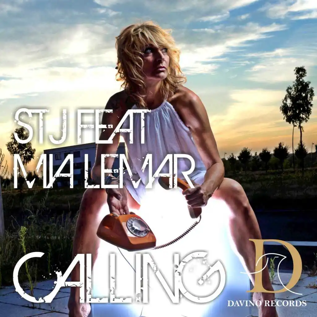 Calling (feat. Mia Lemar)