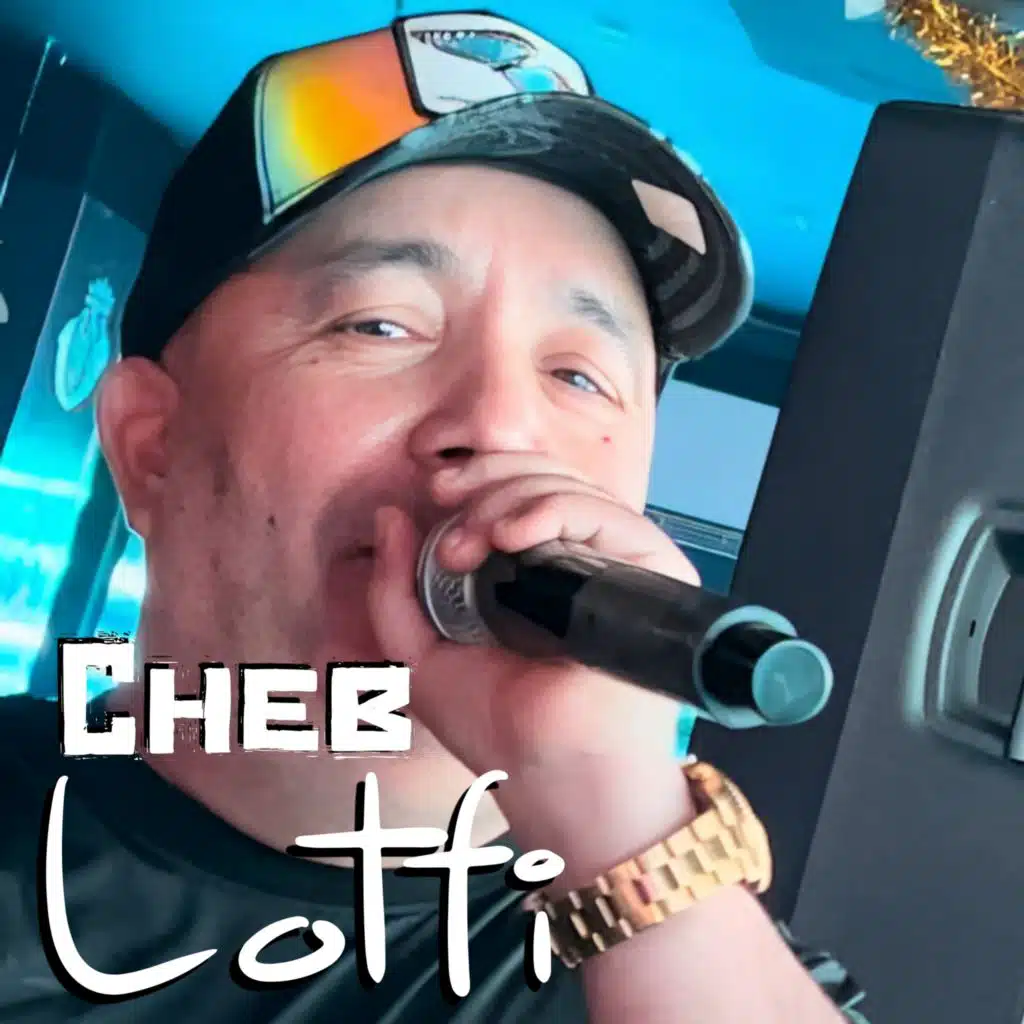 انا عايش حياتي