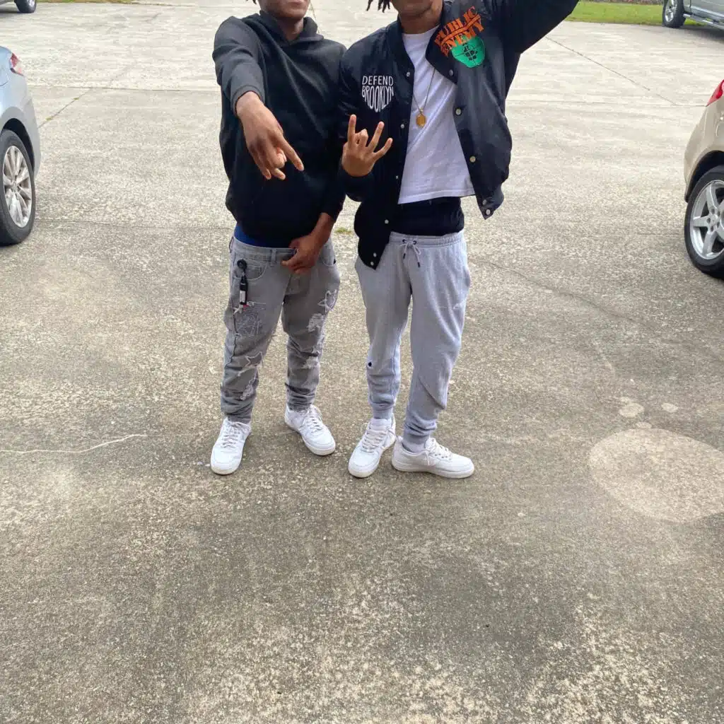 Different Thangz (feat. OGM)