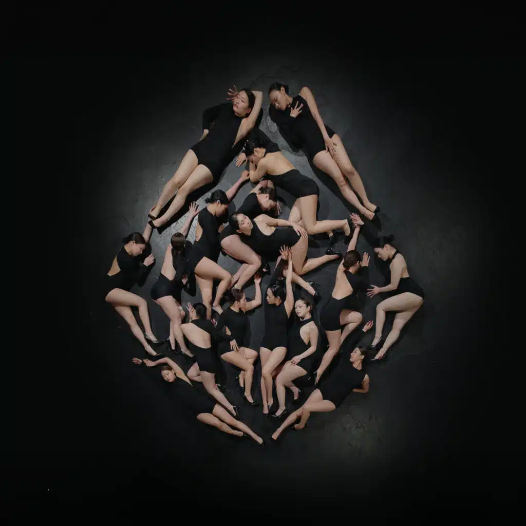 Elle Valenci & Lecomte de Brégeot