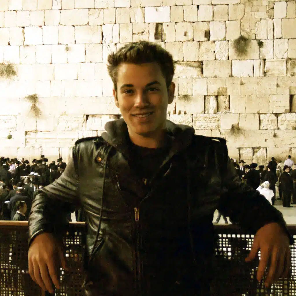 Revelation (feat. Ola & Danny Brown)