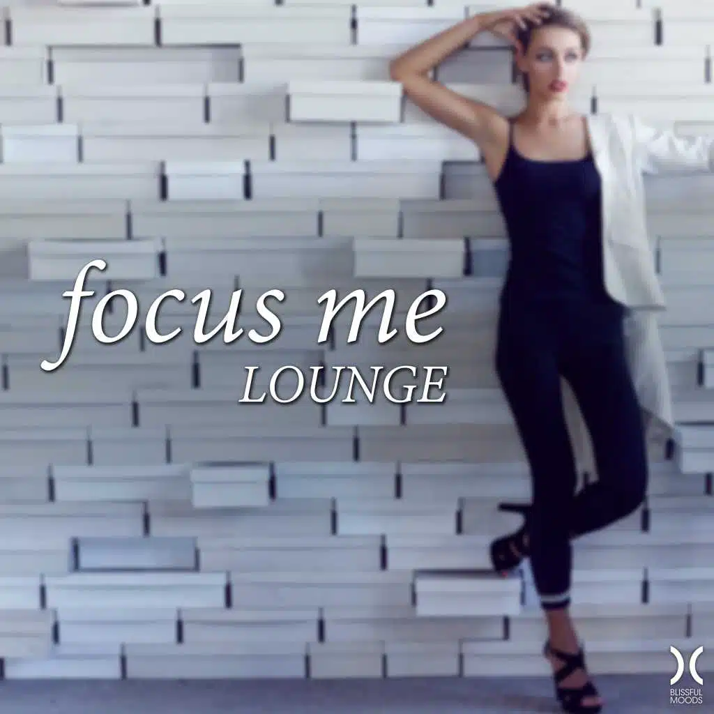 Lounge me. Luxury selection by rigo. пляжный лаунж. Luxury lounge музыка. Lounge исполнитель.