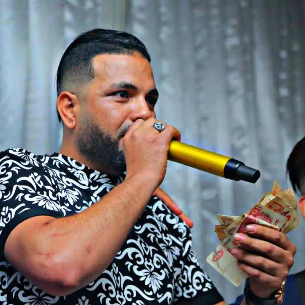 ما راجل ما فحل قلبه كحل