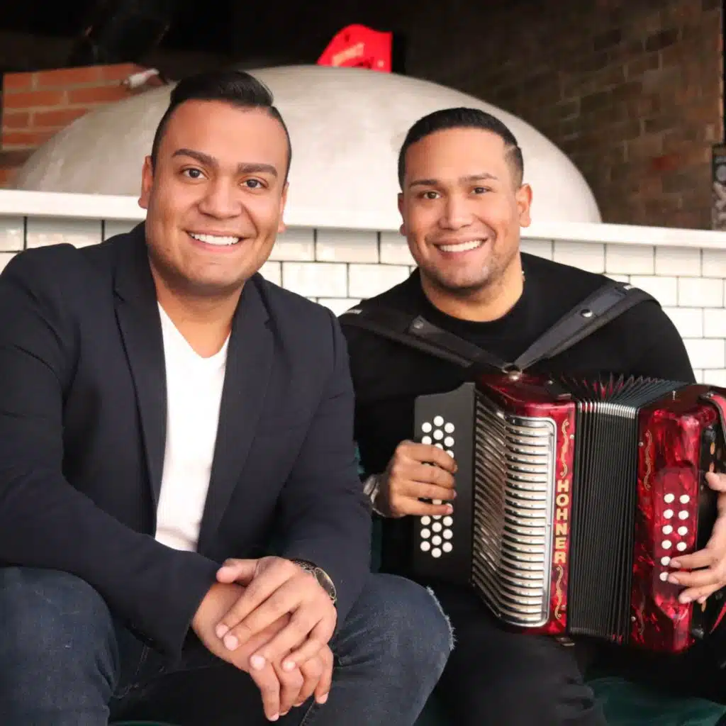 Los Hermanos Mindiola