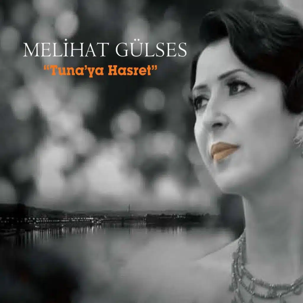 Yağmur Yağar Taş Üstüne