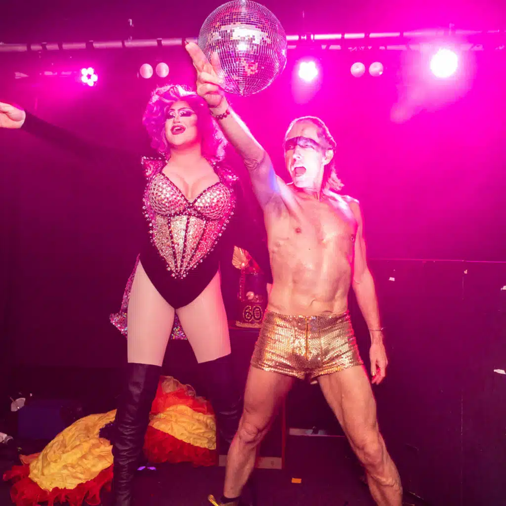 Gold Shorts (feat. Megs)