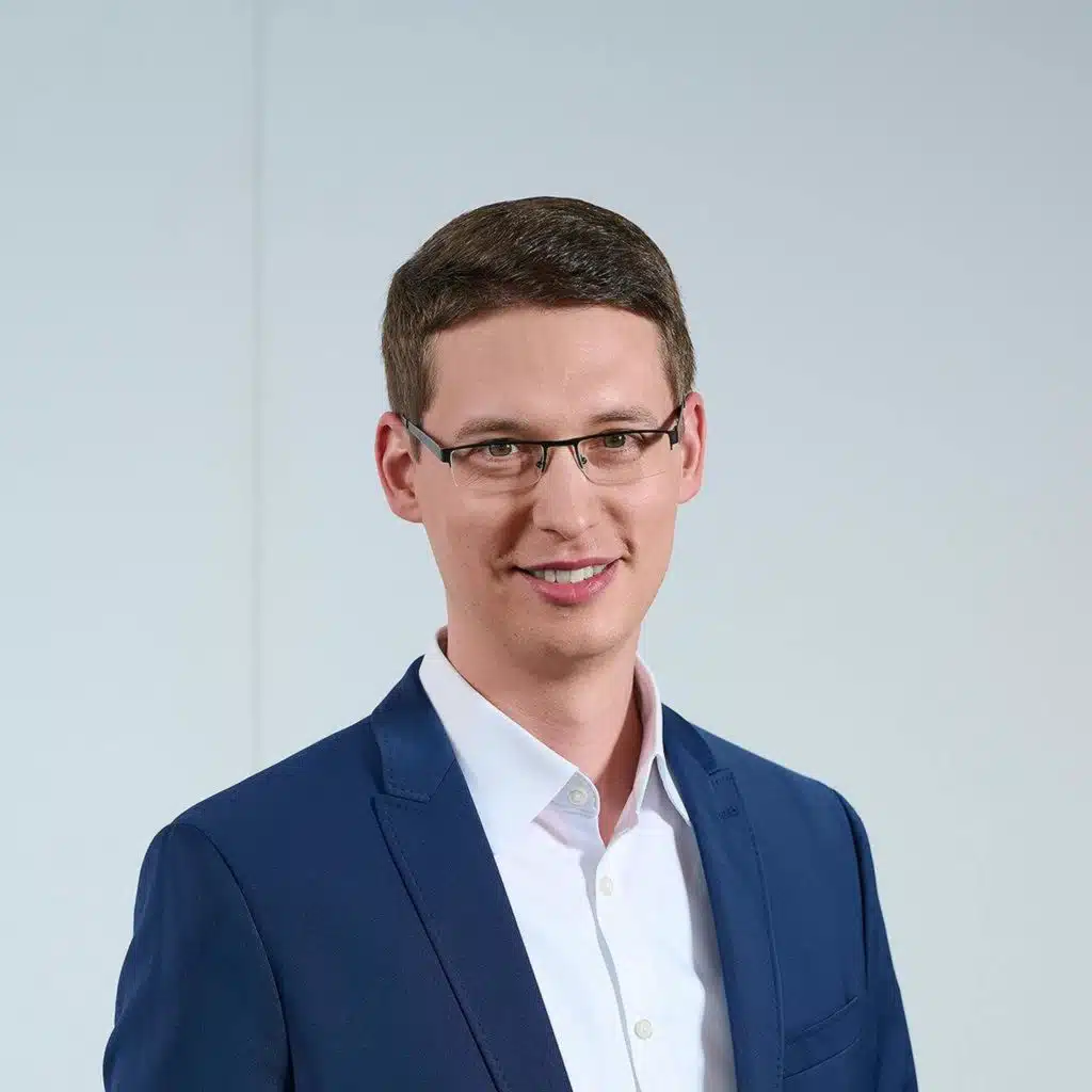 How Siemens Is Bringing AI to Factory Floors - Ep. 257