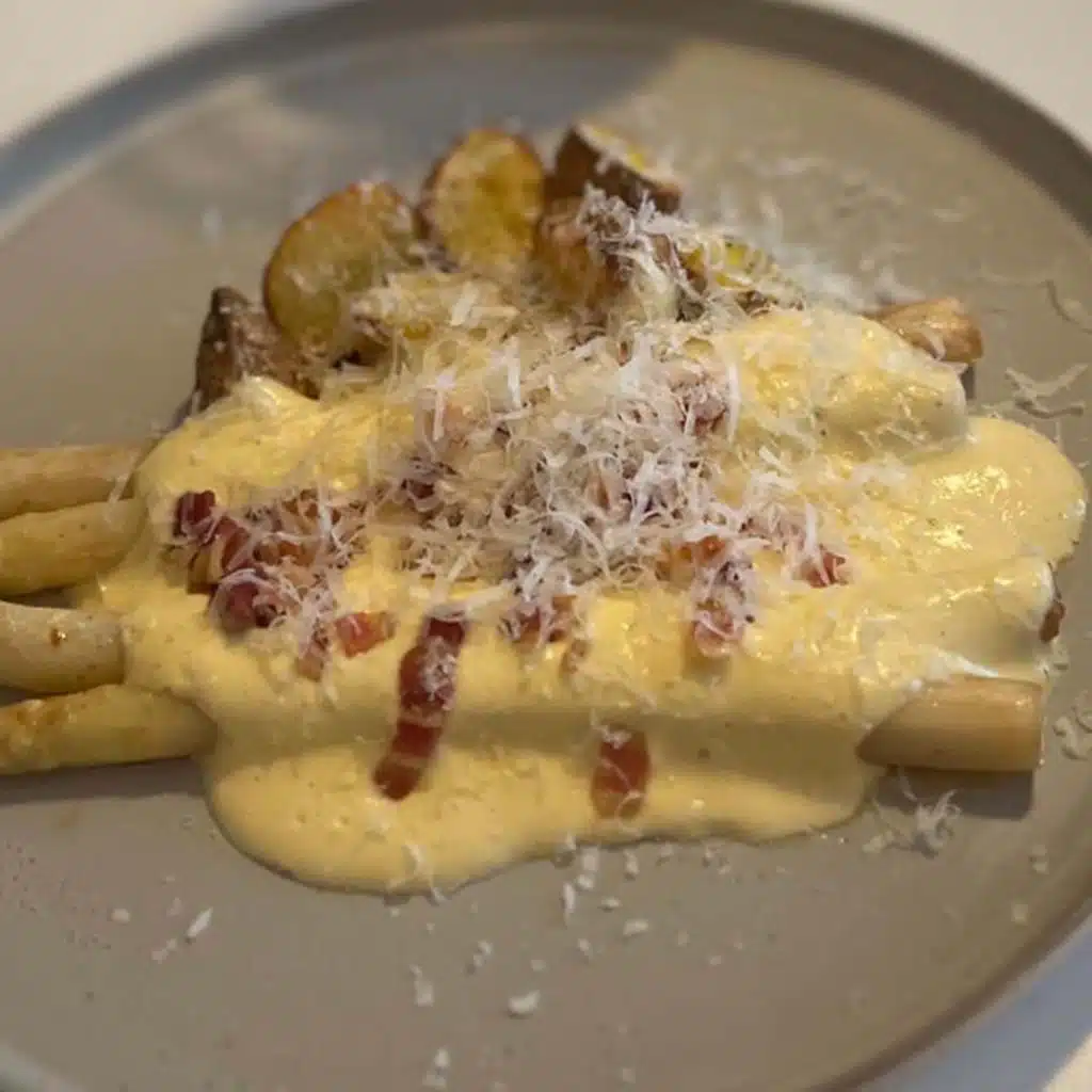 Spargel à la Carbonara