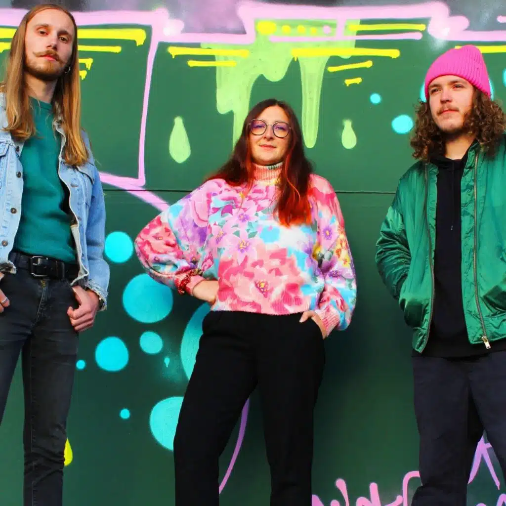 Flying Blanket Mystery  - MUSIQUE -  itw en direct du FESTIVAL DOUCE AMERE