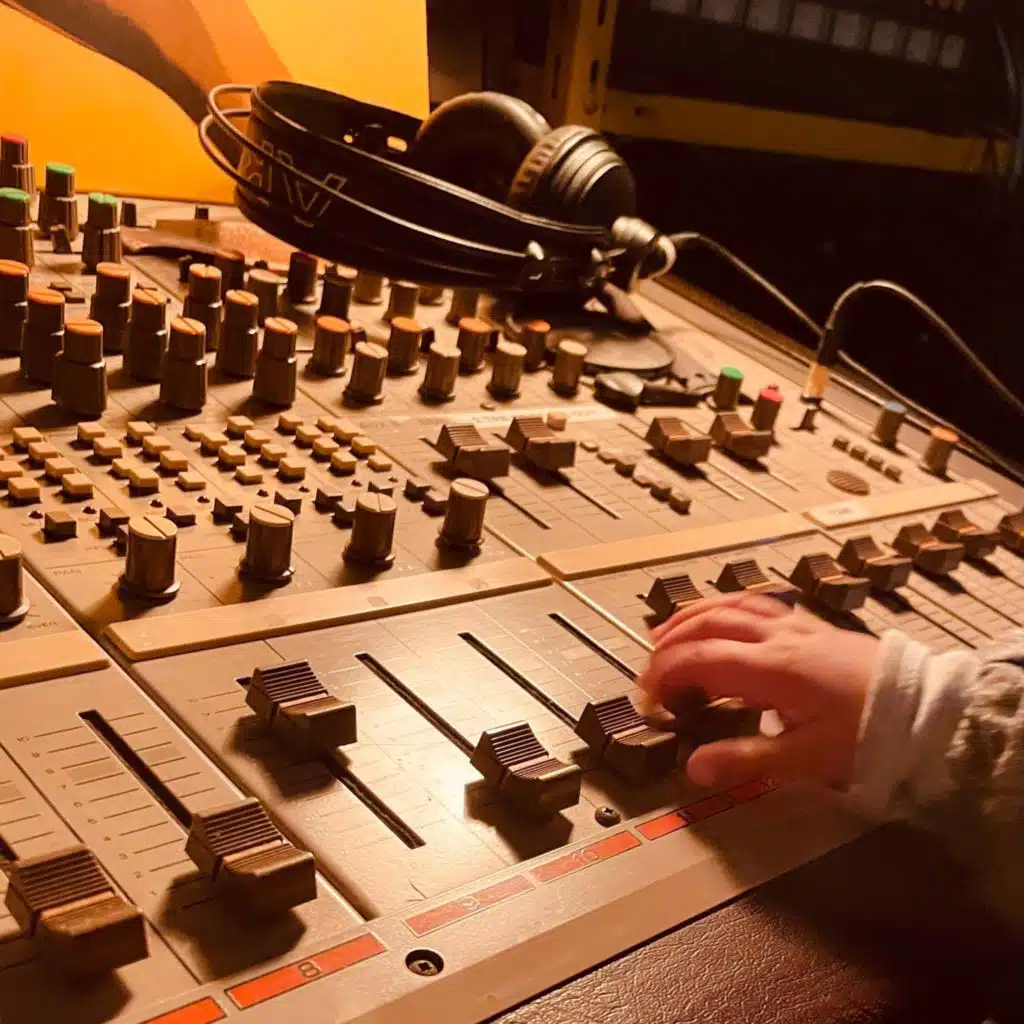 Kingkangkongkonko (Production Music)