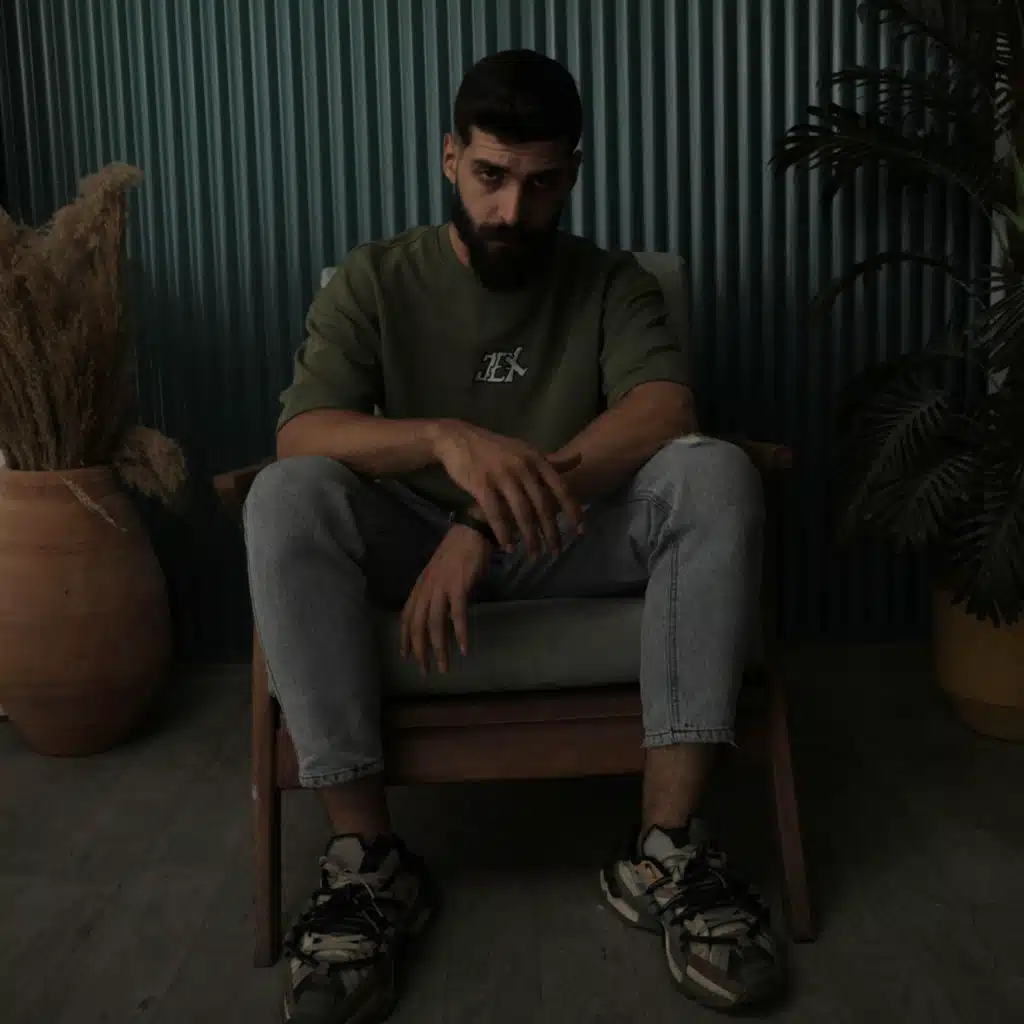 يا ماشي في الغربة