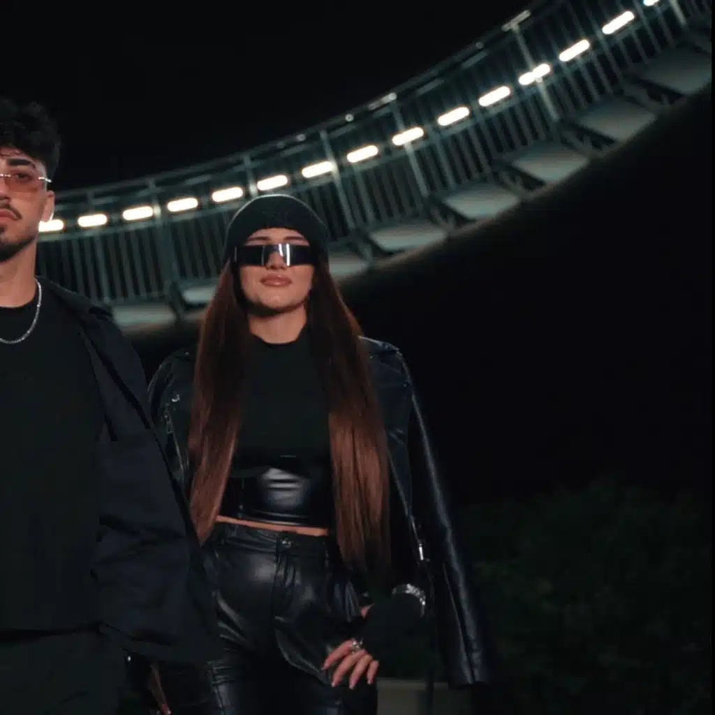 كافرة بأيامي